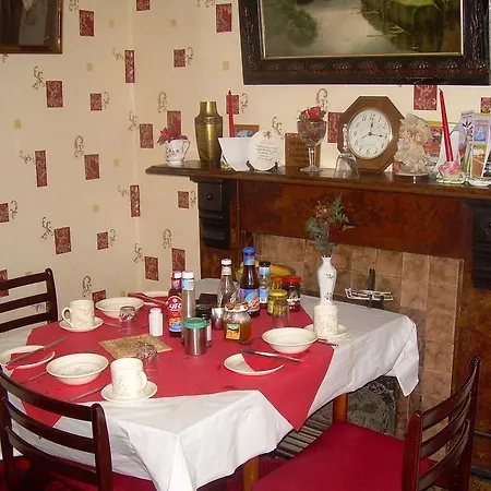 Riverside B&B Bed & Breakfast 3*